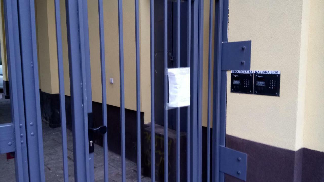纳鲁托维卡一室公寓 华沙 外观 照片